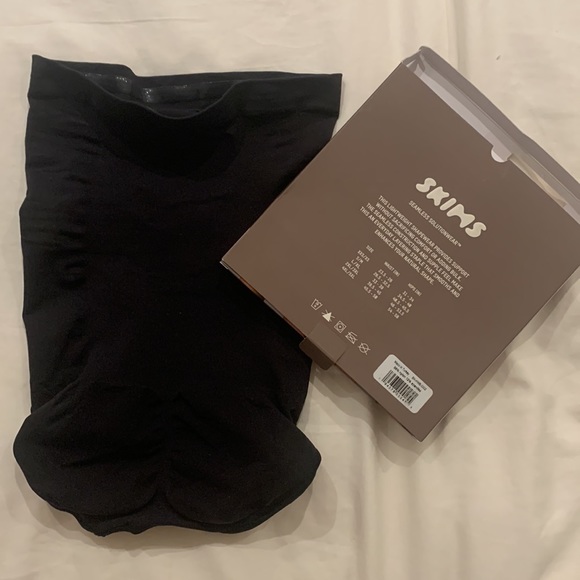 SKIMS Sculpting High Waist Brief - Picture 2 of 2